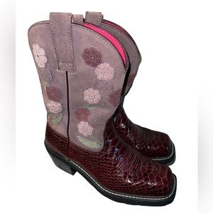 ARIAT BABYDOLL WESTERN COWBOY BOOTS ROSE PEDALS WOMENS 8.5